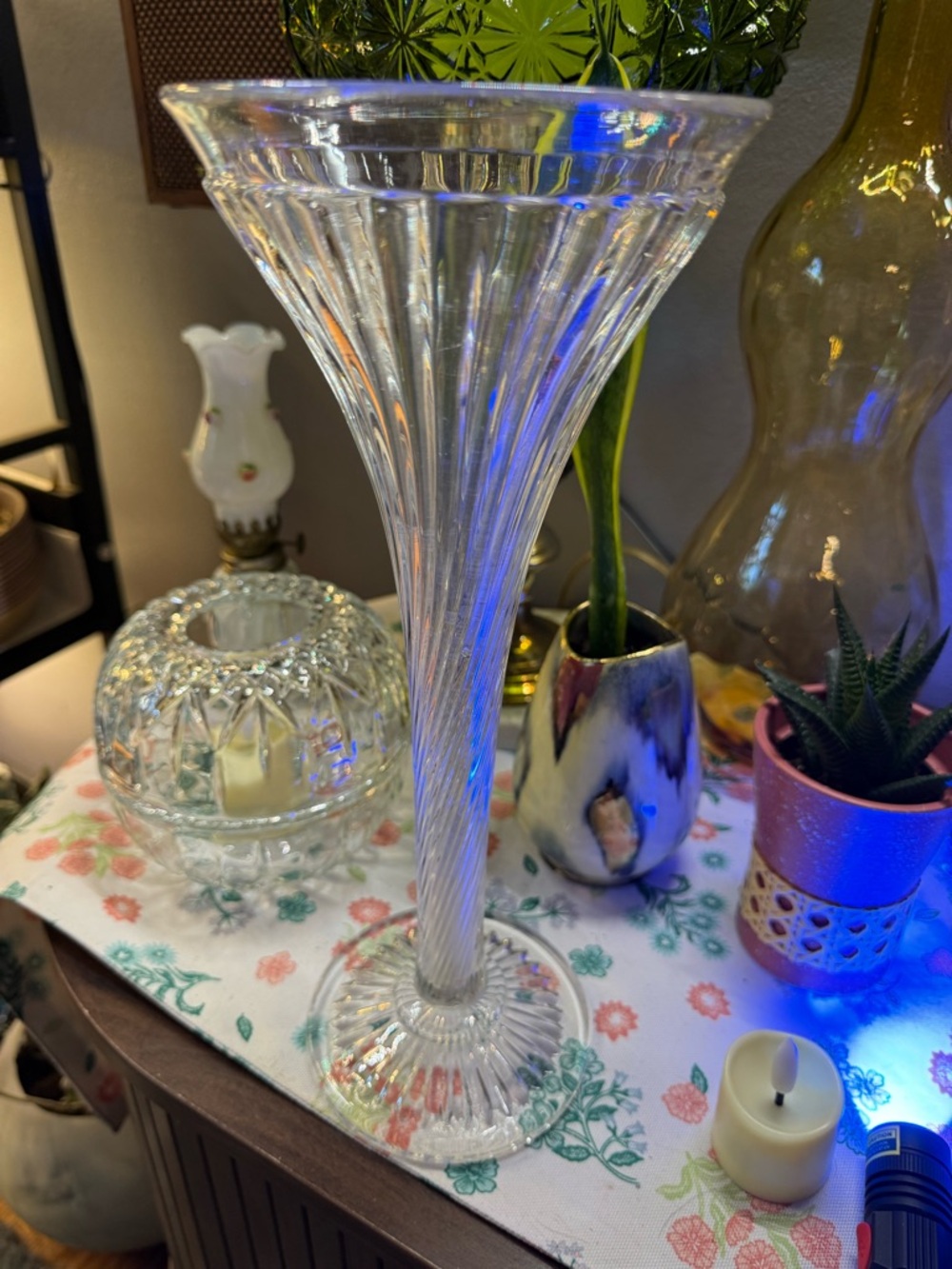 Art Deco Tall Clear Fluted Glass Vase 🌟GLOWS🌟
